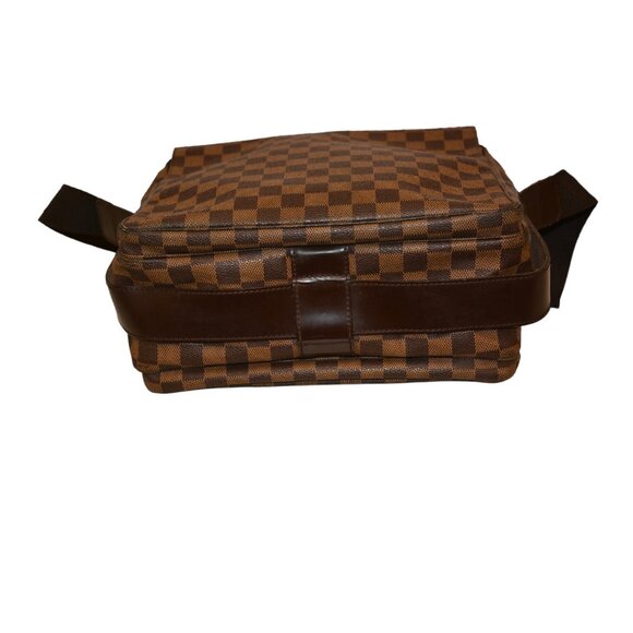 Louis Vuitton Naviglio Damier Ebene Messenger Bag - Picture 6 of 15